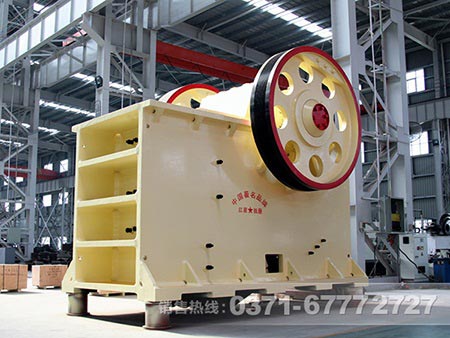 大块鹅卵石打成石子选用哪种矿山破碎设备合适？