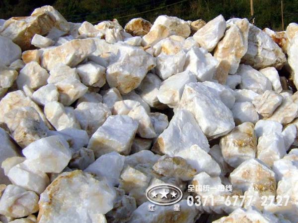 石英石粉碎机价格多少？