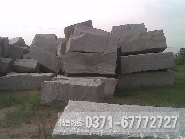 花岗岩机制砂生产线配置方案分析