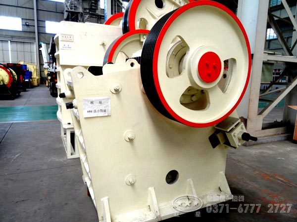 鹅卵石颚式破碎机