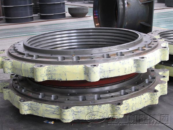 复合型圆锥破碎机缸套