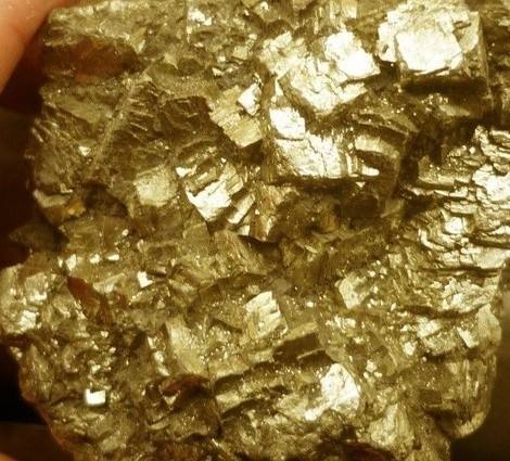 金矿石