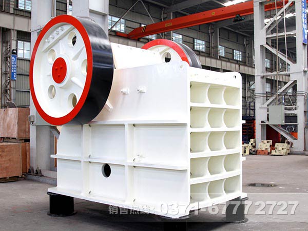 HD德版颚式破碎机的破碎原理