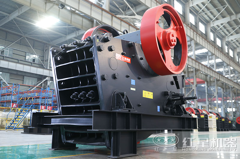 大型破碎石头的机器叫什么？有哪些？附图片