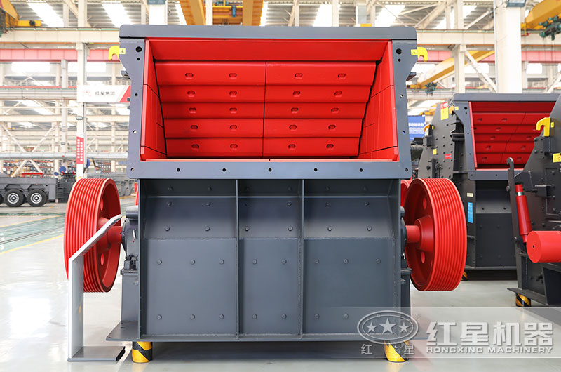 反击破碎机设备图片