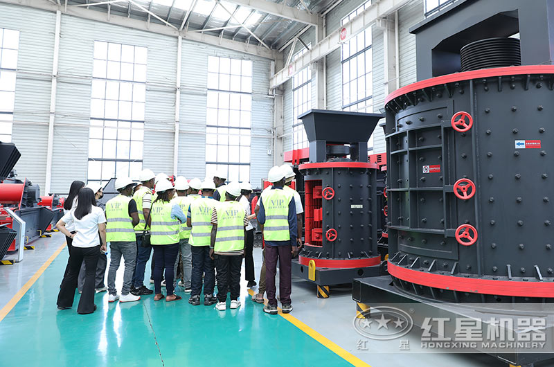 客户来厂考察设备