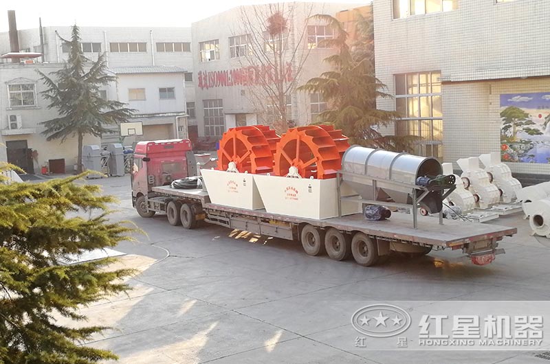 轮式洗砂机装车准备发货