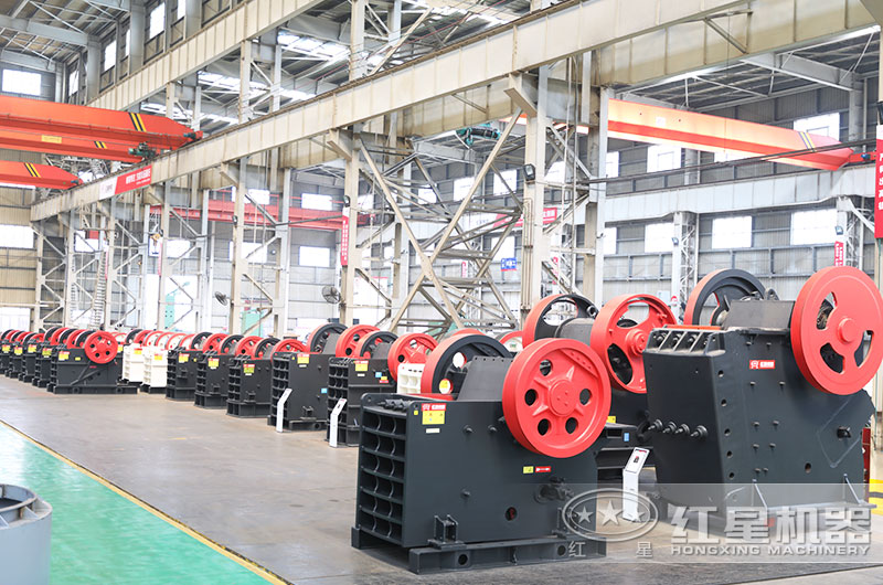 大型矿山破碎机型号大全_多少钱一台？
