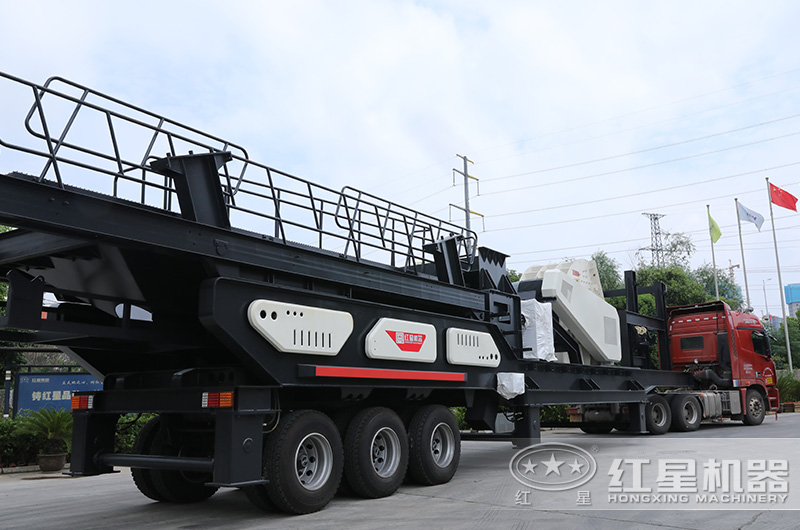 轮胎式移动破碎机图片