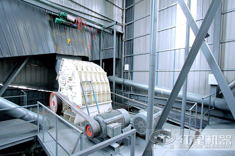 卧式破碎机工作现场图片