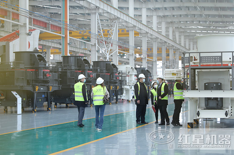 客户来厂考察设备