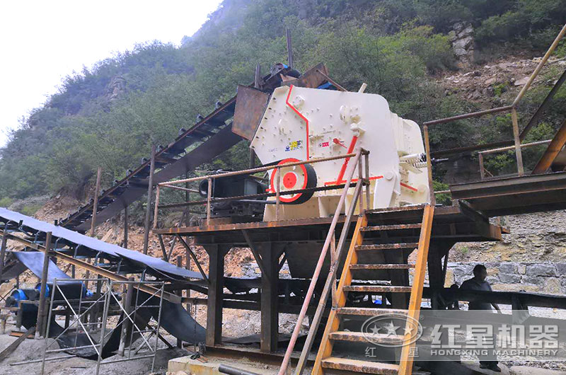 浙江客户反击式碎石机工作现场