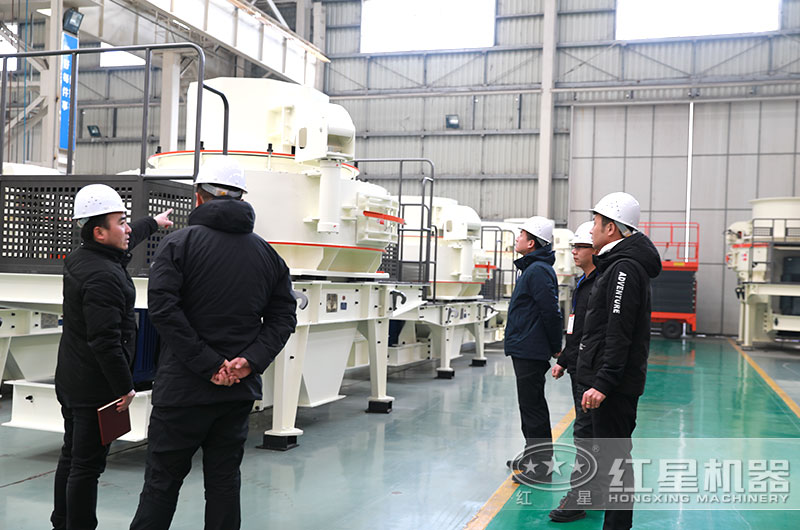 客户直接到厂考察机器