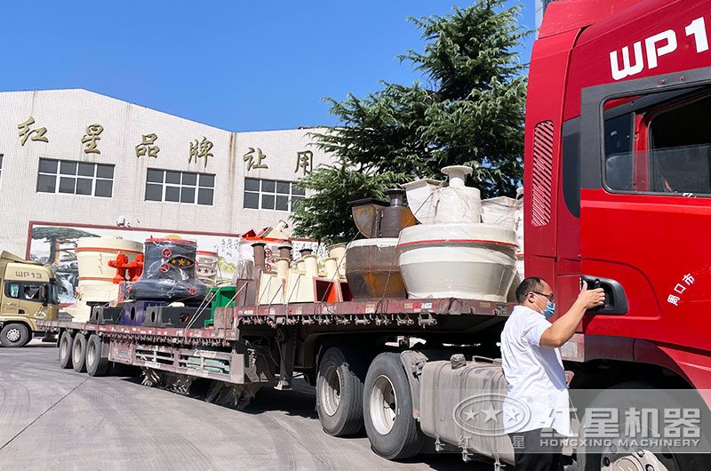 高岭土磨粉生产线设备发货