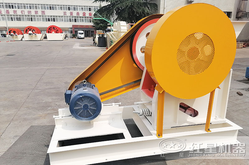 大型细颚破碎机图片