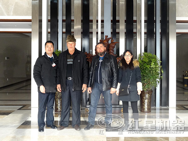 外国客户莅临我司购买设备