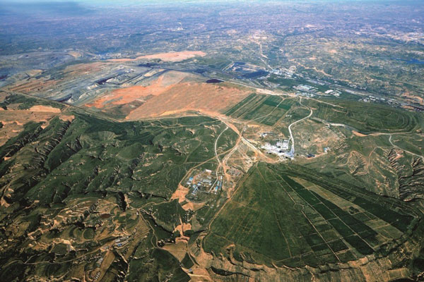 推动绿色矿山建设，红星破碎机厂家鼎力相助