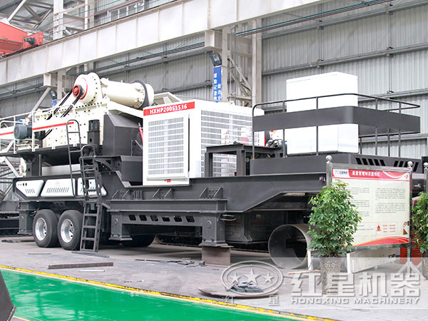 还在延用传统碎石机？现在都时兴用流动碎石机啦，还不赶紧上车