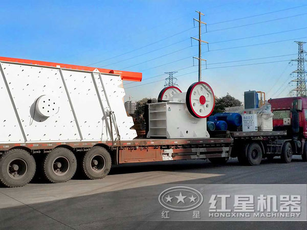 大型环保鹅卵石碎石机即将发货