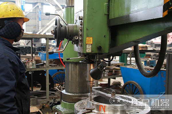 河南红星青石打石机生产车间