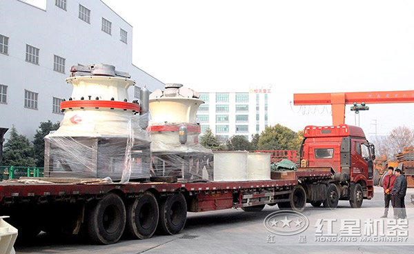 时产400吨圆锥破石机发货