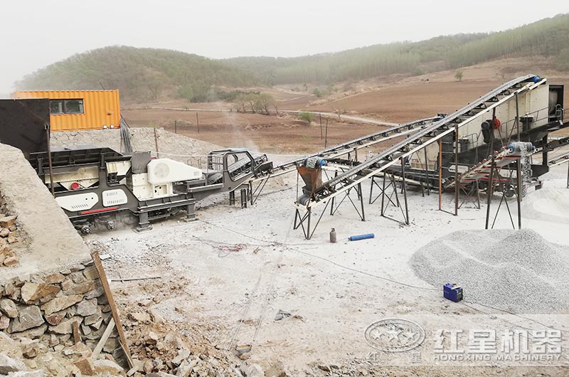 时产15、20、30吨的小型移动碎石机可行吗？