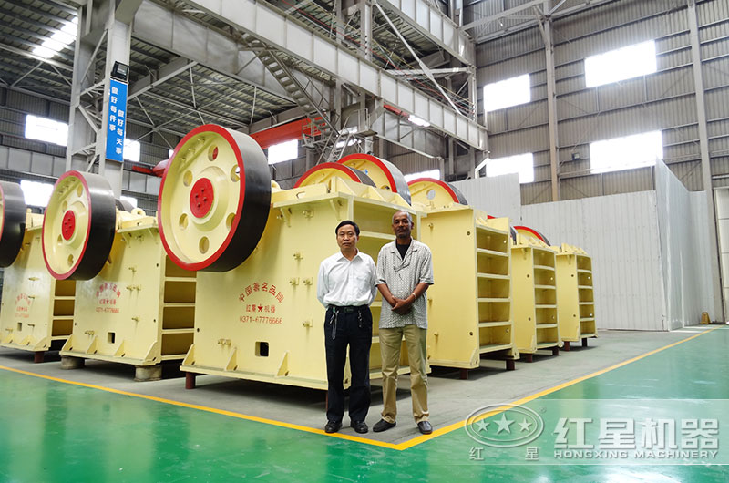 PE900×1200鄂式破碎机