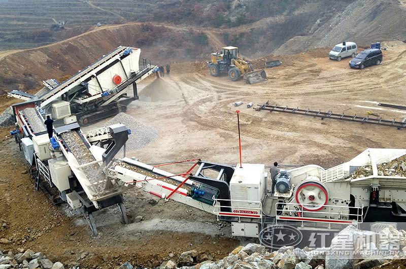 红星移动碎石机作业客户现场