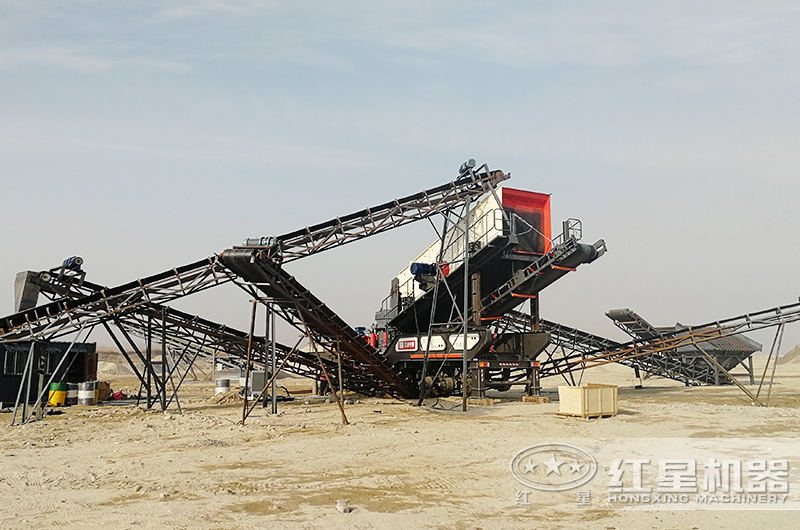 小型鹅卵石移动石子破碎机分几种，大概多少钱一套