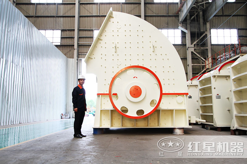 用重锤破碎机破碎水泥块合适吗？报价多少