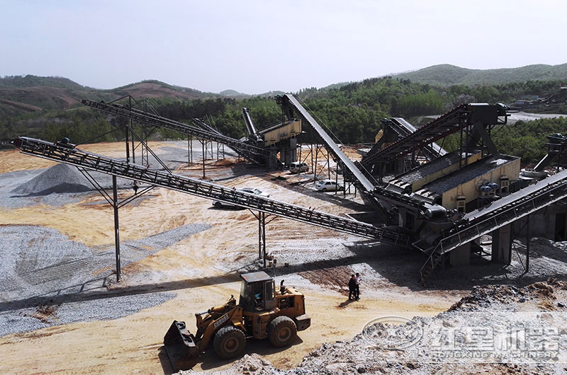 时产800吨玄武岩破碎生产线成品生产中