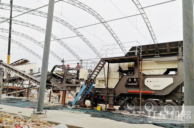 环保型移动石子破碎机多少钱一套