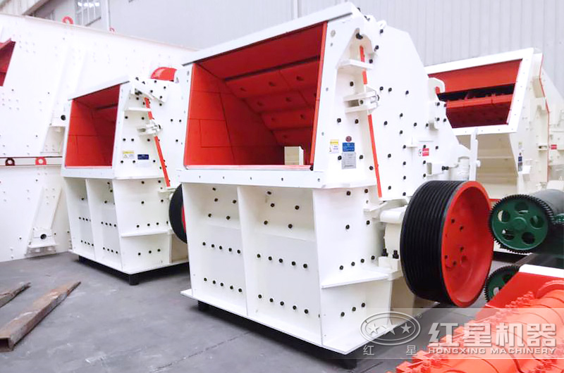 采用击打式粉碎方式的反击破