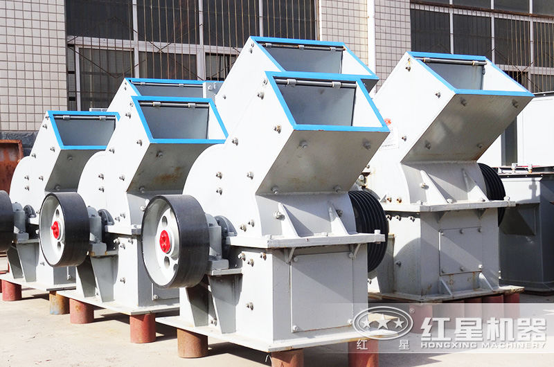 一次成型的锤式破碎机