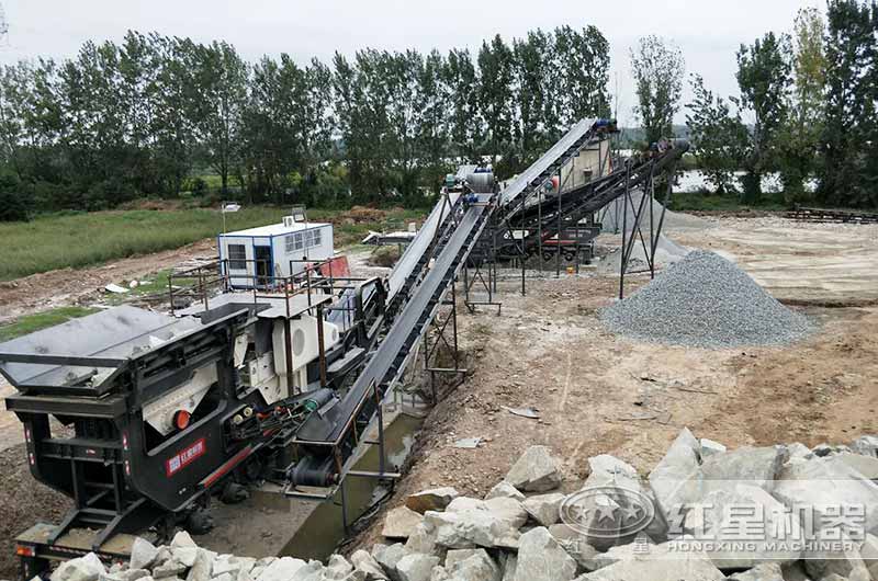 汽车破碎机作业现场