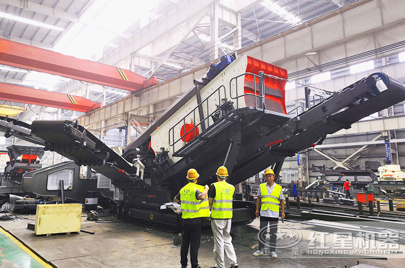 移动青石打石机生产车间