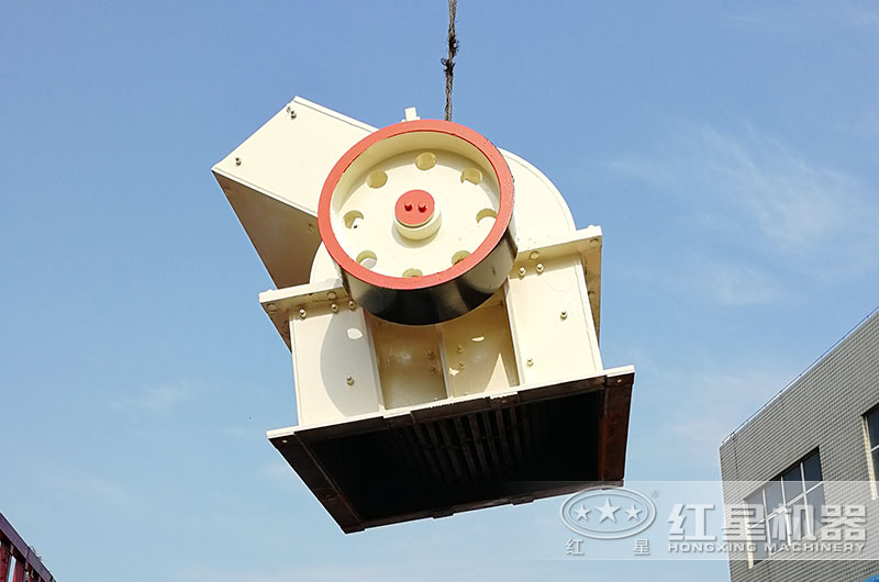 生产24石子的小锤破装车发货