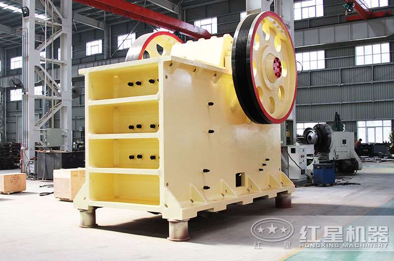 液压保护颚式破碎机