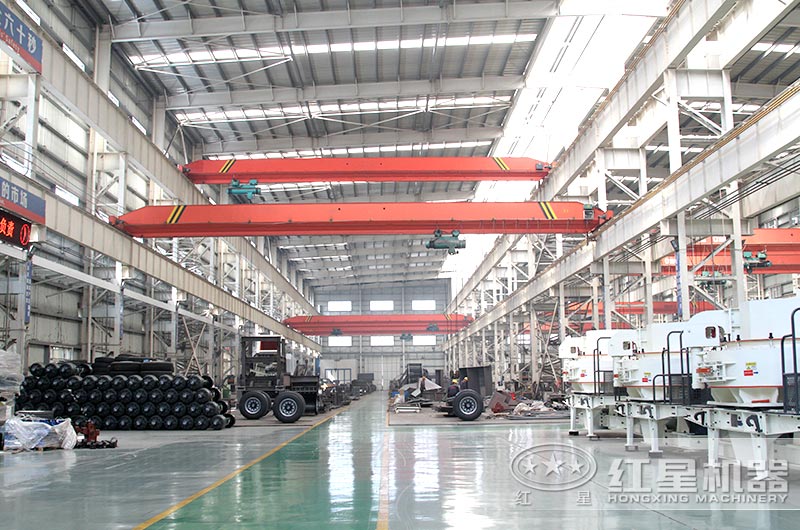 河南红星碎石制砂设备生产车间