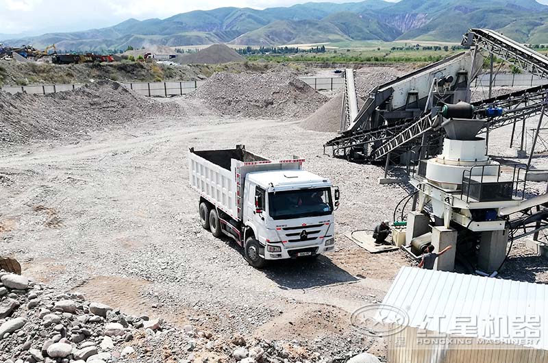 开个小型机制砂场需要多少钱？需要购买哪些机制砂机器？