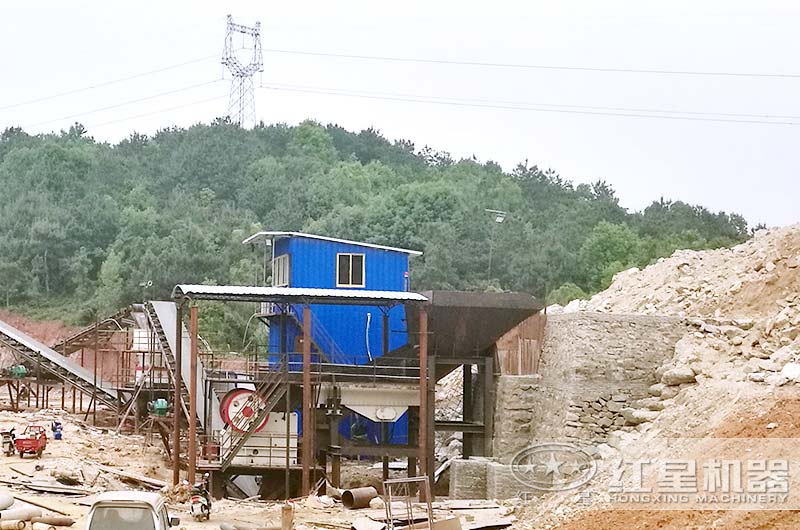 小型石头破碎机成套多少钱？（内附现场生产视频）