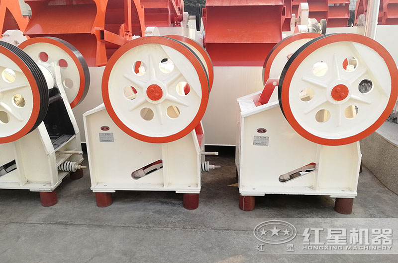 10-20吨小型石子破碎机多少钱？