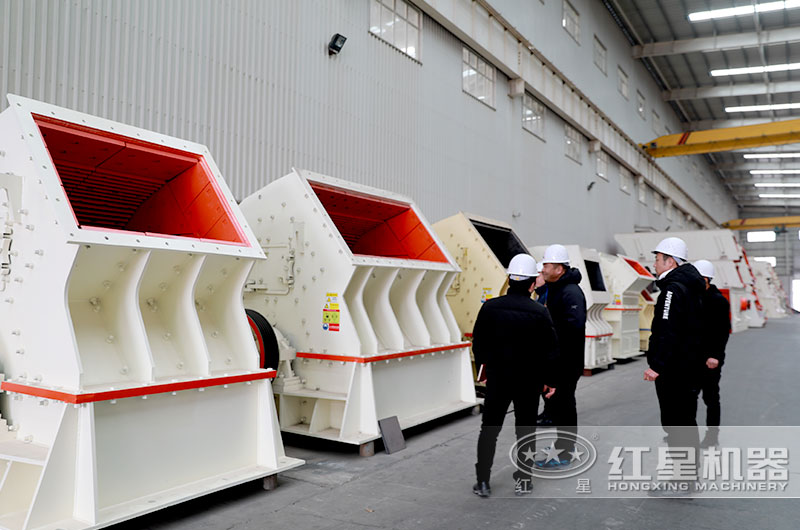 破碎钢渣用哪种破碎机好？产量是多少？