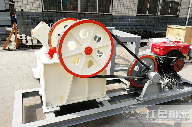 红星机器柴油机带的颚式破碎机