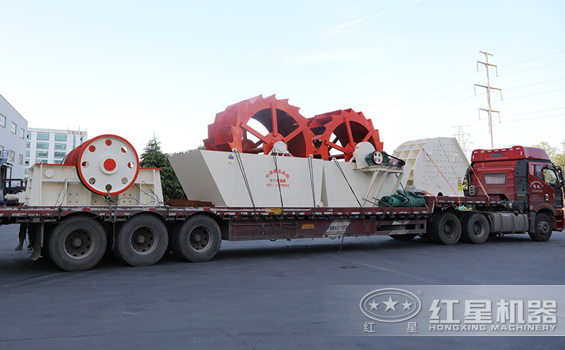 客户轮式洗砂机装车发货现场