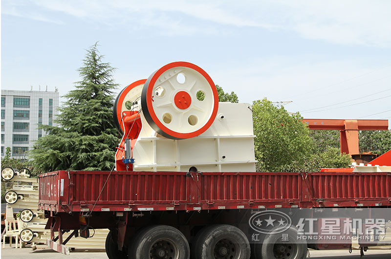 客户订购的颚破机发货啦！