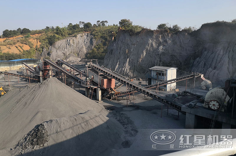 一方石子等于多少吨？哪种固定破碎机一天能破碎3000多吨的石子？