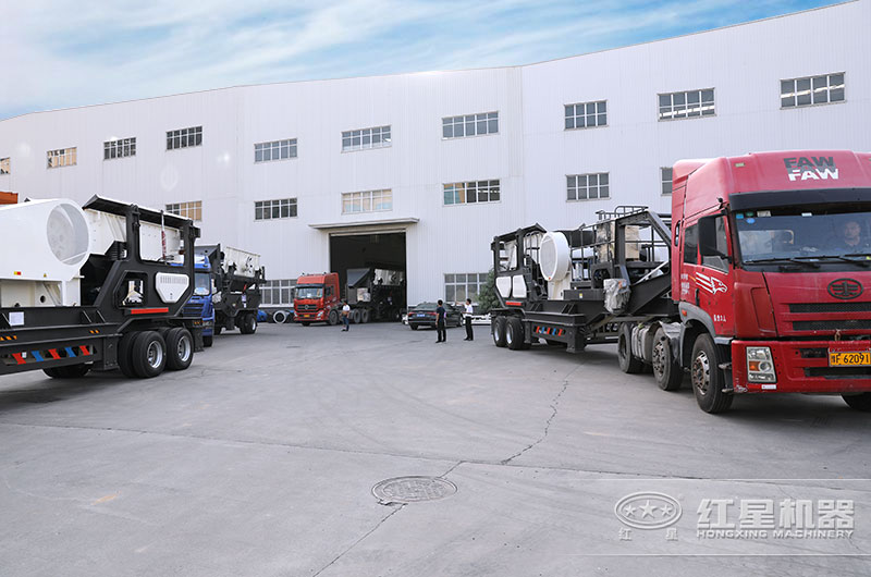 移动破碎设备市场需求大，生产利润高，厂家发货不停歇