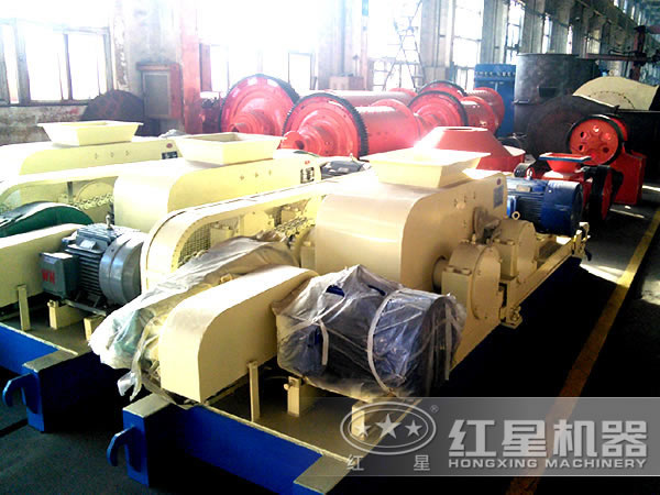 对辊式破碎机图片